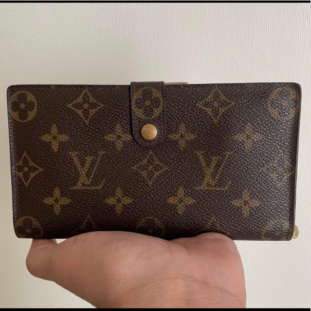 Authentic Louis Vuitton wallet